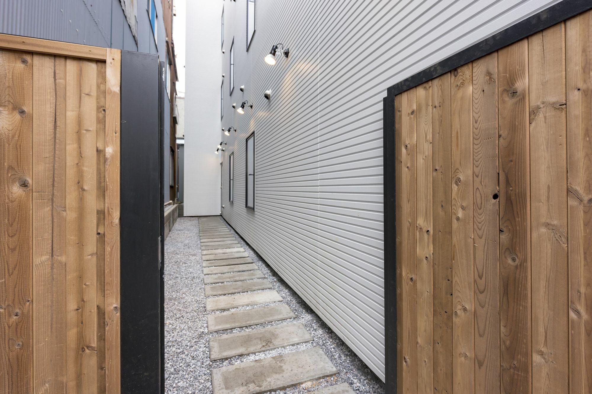 &And Hostel Asakusa North Tokyo Exterior photo